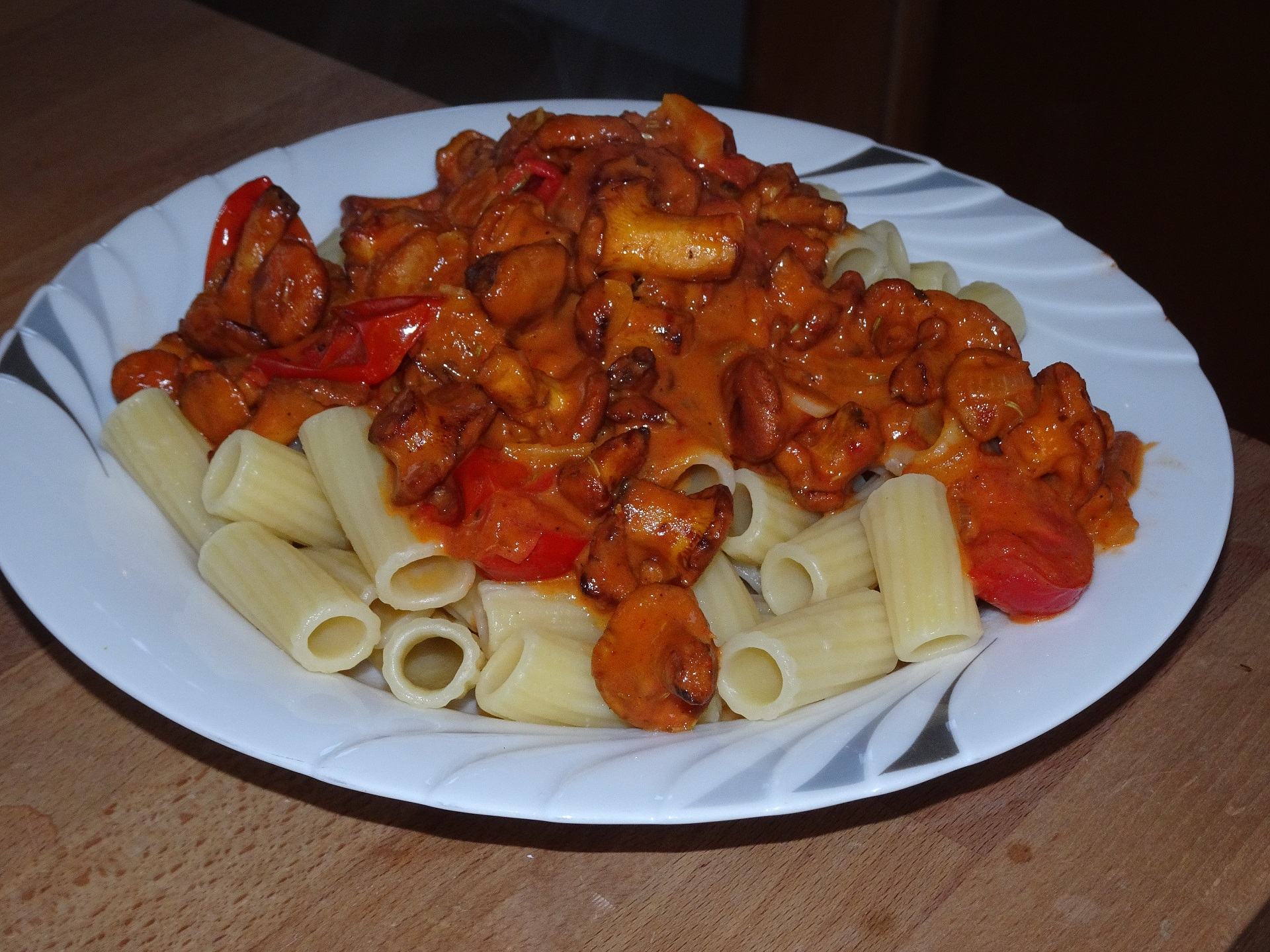 20220727 Rigatoni Pfifferlinge.JPG