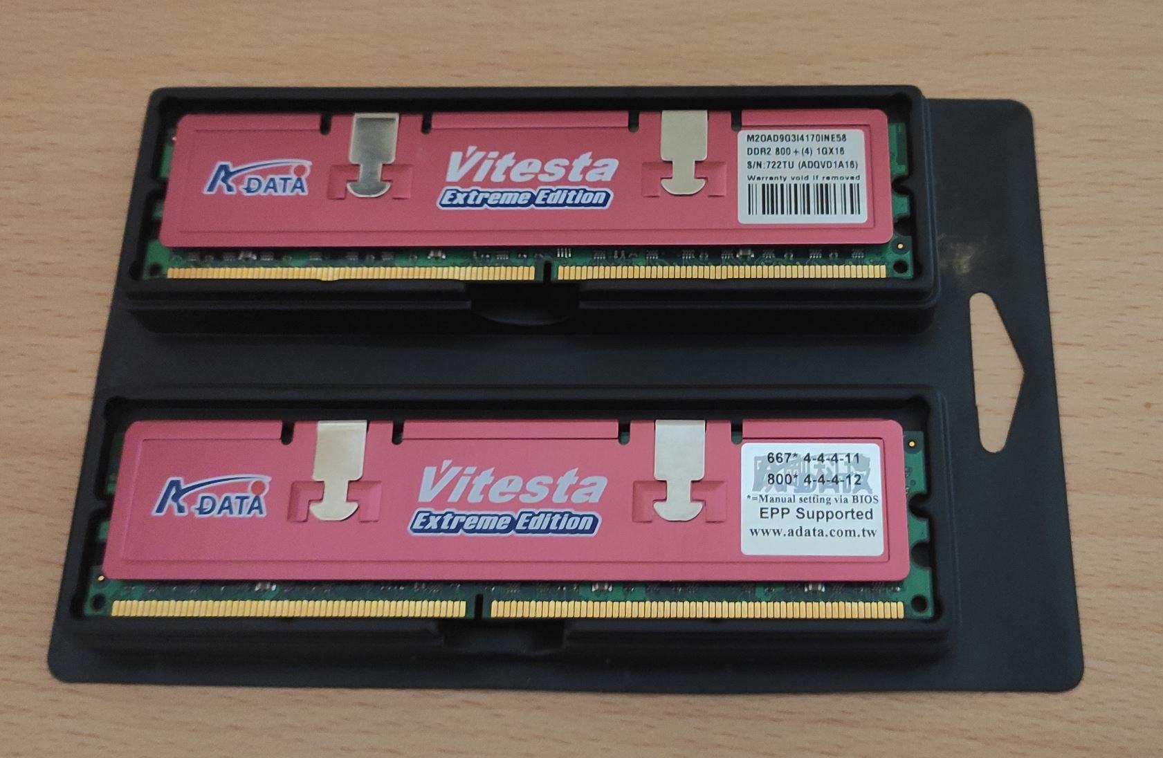 ADATA Vitesta DDR2 800+.JPG