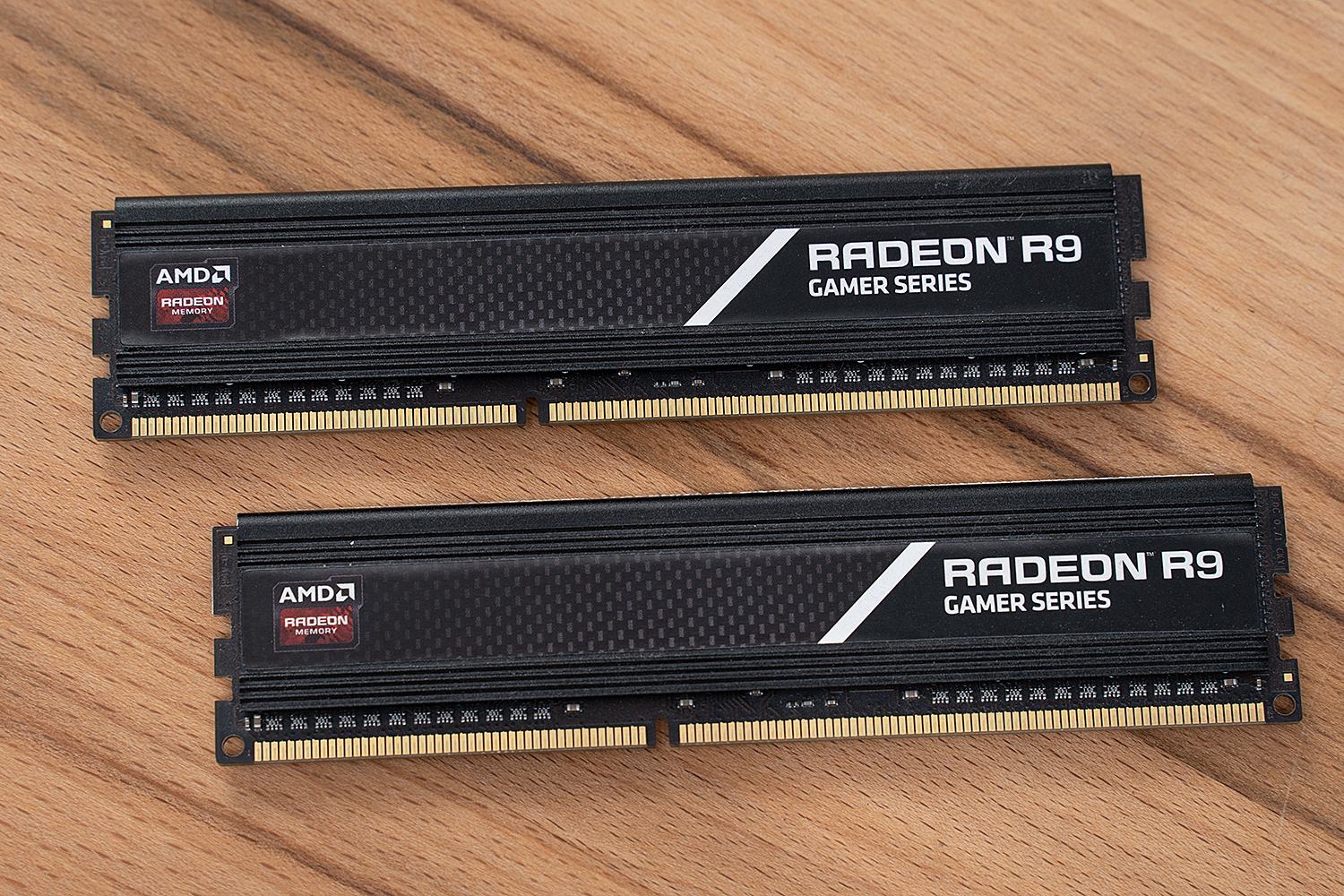 amd_r9_ddr_ram_2400cl12_front.jpg