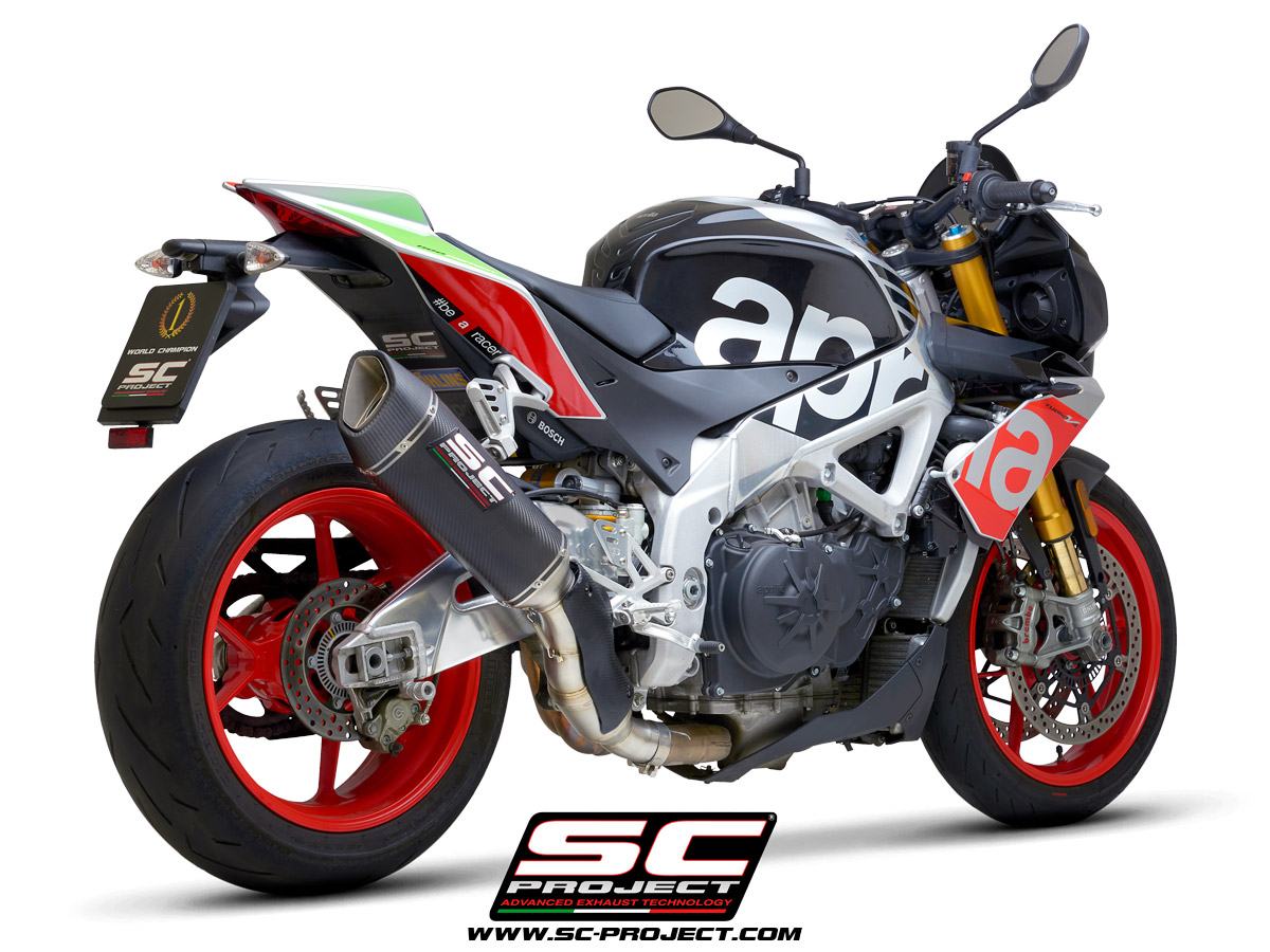 Aprilia_Tuono-V4-RR-1100_my2020_SC1R-Carbonio-Omologato_3-4Posteriore.jpg