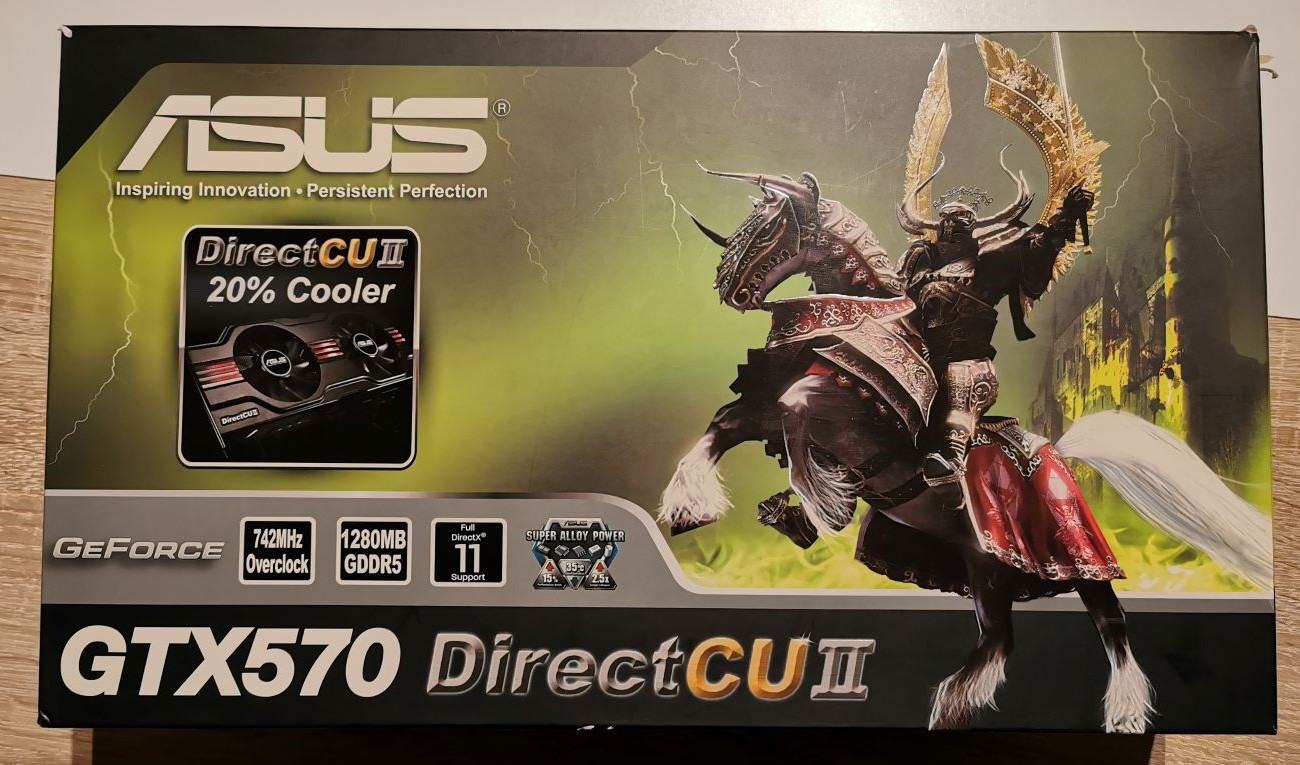 Asus GTX570 DCU2 OVP 1.jpg