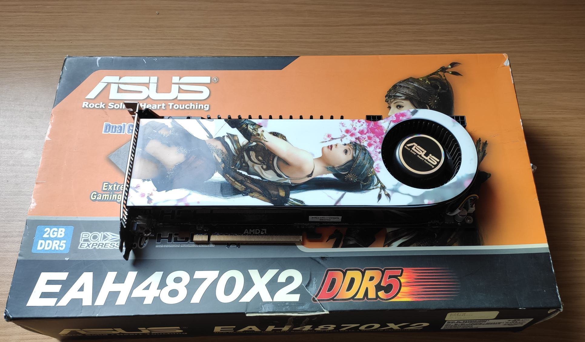 Asus Radeon HD 4870x2 front ovp.JPG