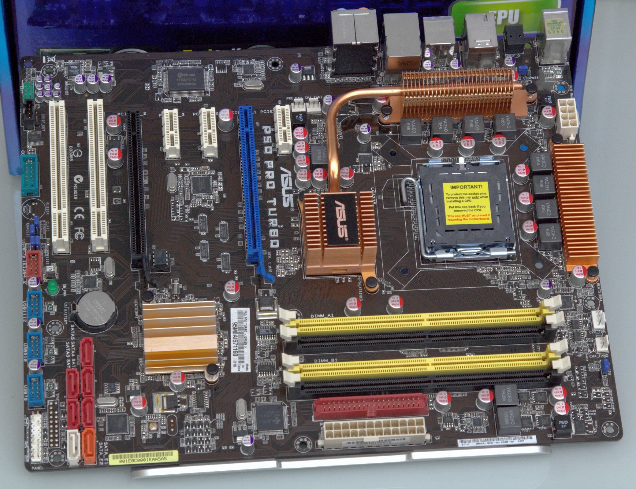 ASUS_P5QPT_5676.jpg