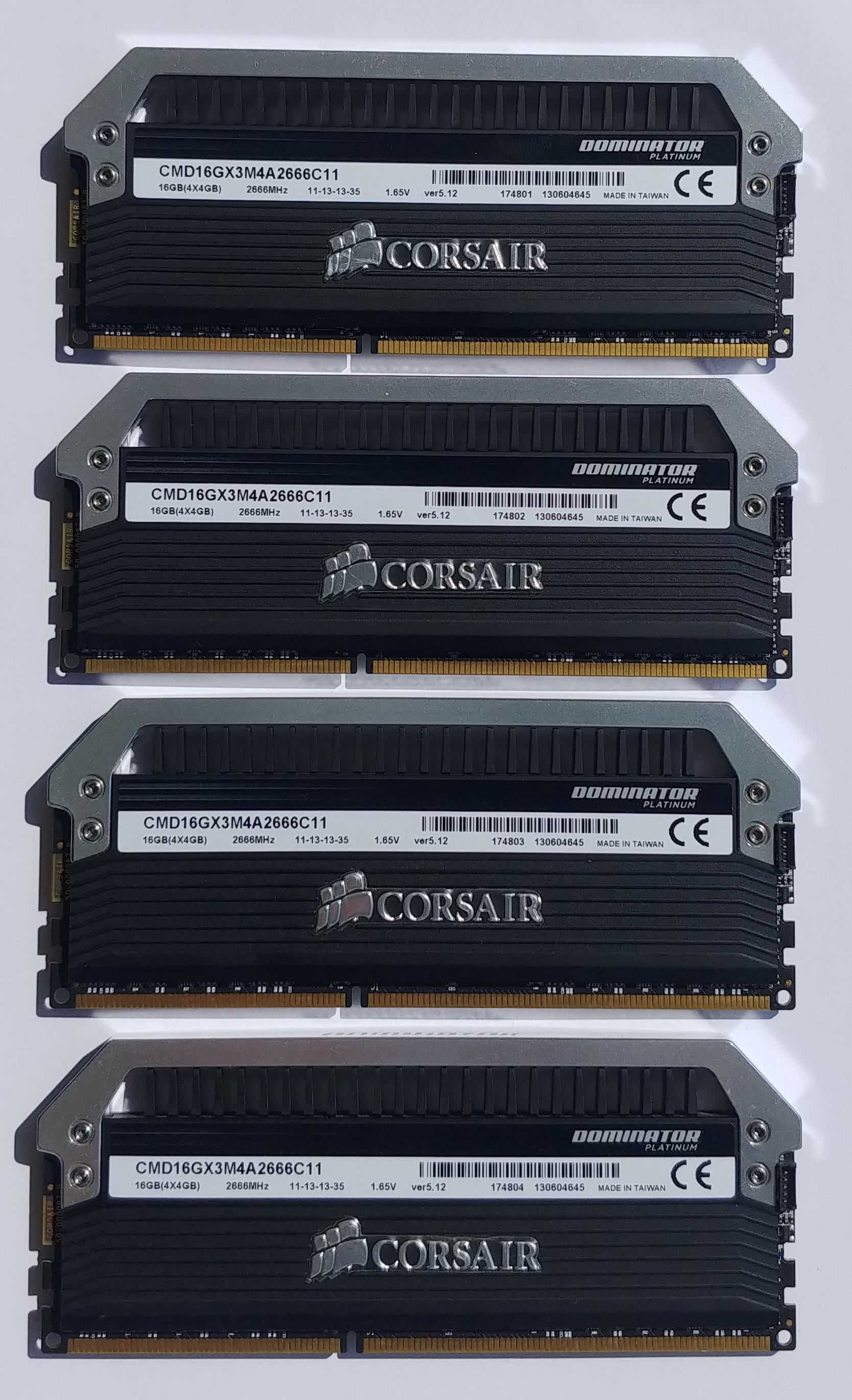 Corsair_CMD16GX3M4A2666C11.jpg