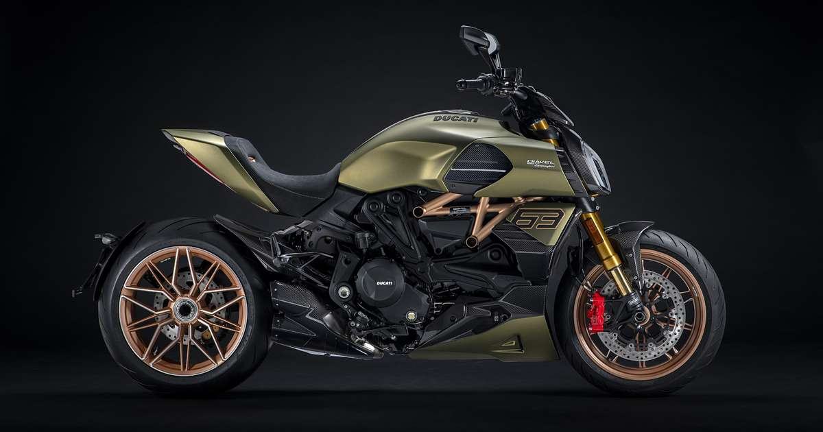 DUCATI_DIAVEL_1260_LAMBORGHINI_02_UC213096_Mid.jpg