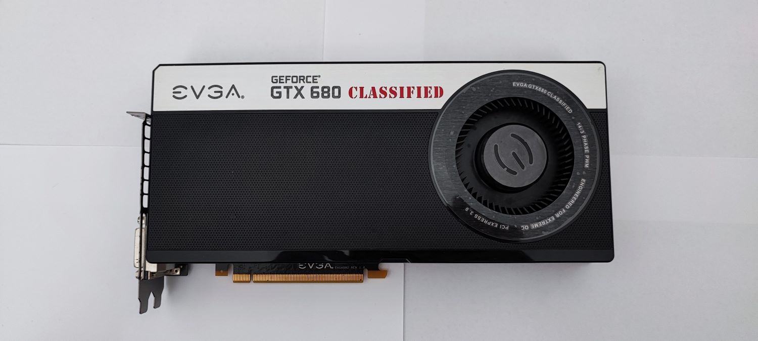 EVGA GTX 680 Classified Front.jpg