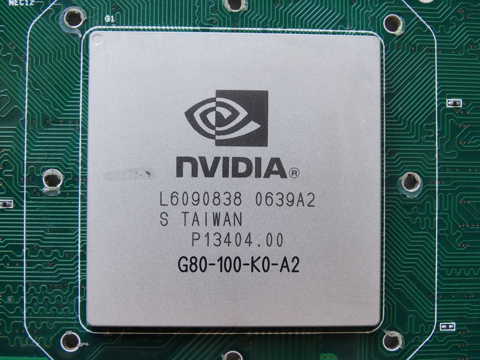 Foxconn Geforce 8800 GTS 640 MB Karte 1 (5).JPG