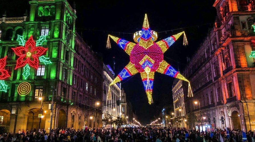 gettyimages-mexico_xmas.jpg