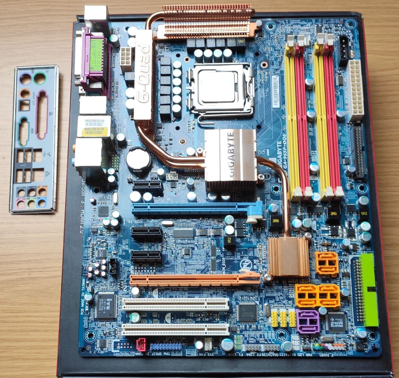 Gigabyte GA P965-DQ6.JPG