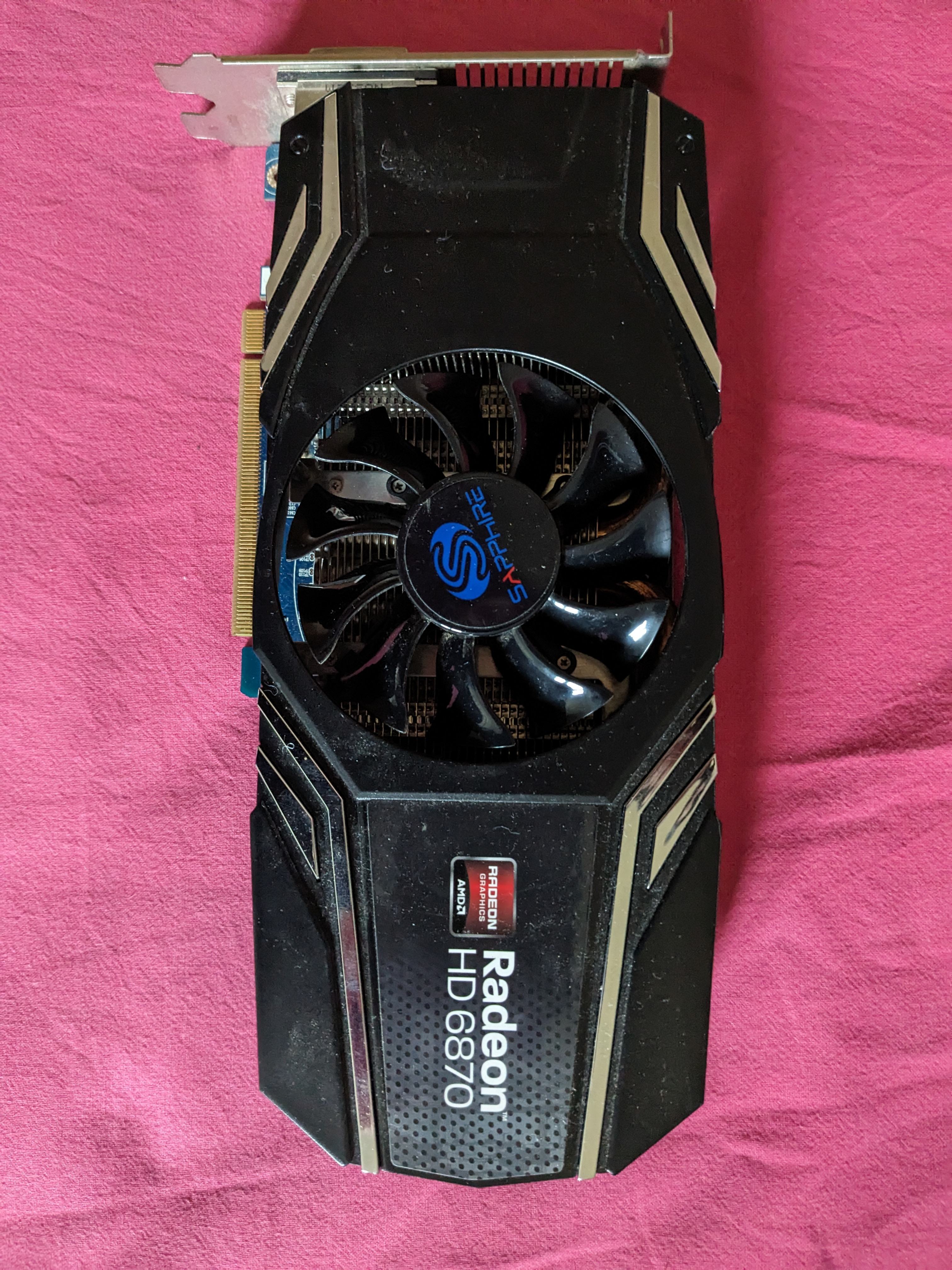 hd6870_1.jpg