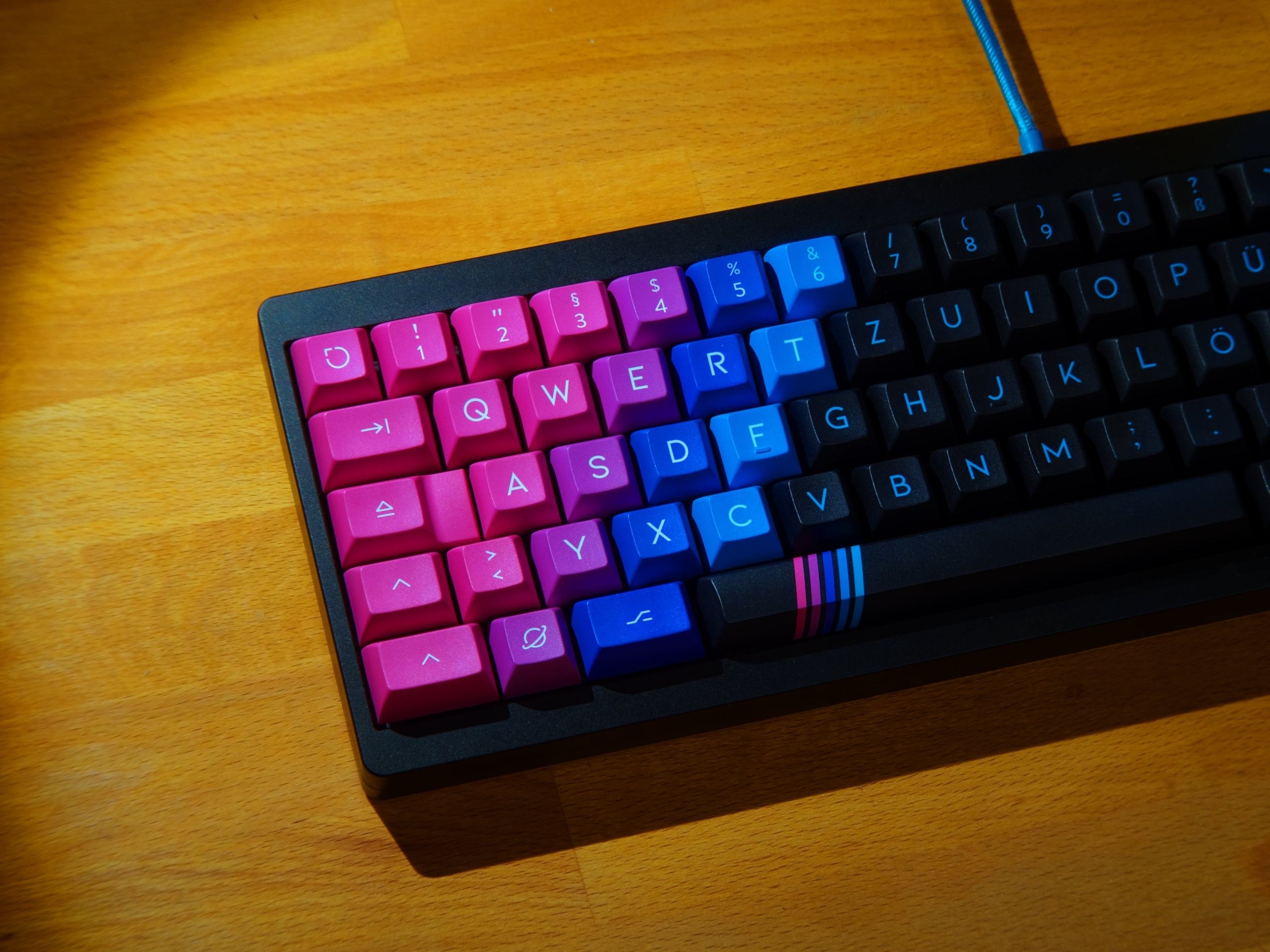 KAT Space Dust auf kbdfans TET (1).jpg