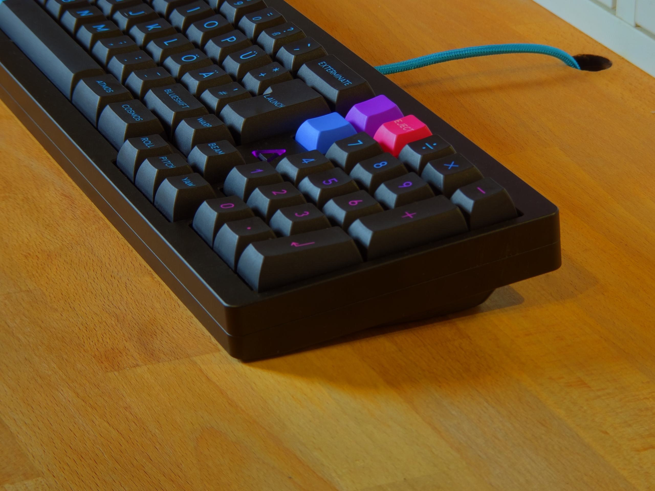 KAT Space Dust auf kbdfans TET (2).jpg