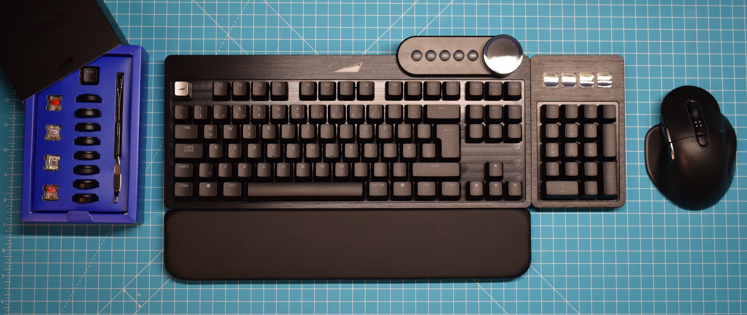 Keyboard_Mouse.jpg