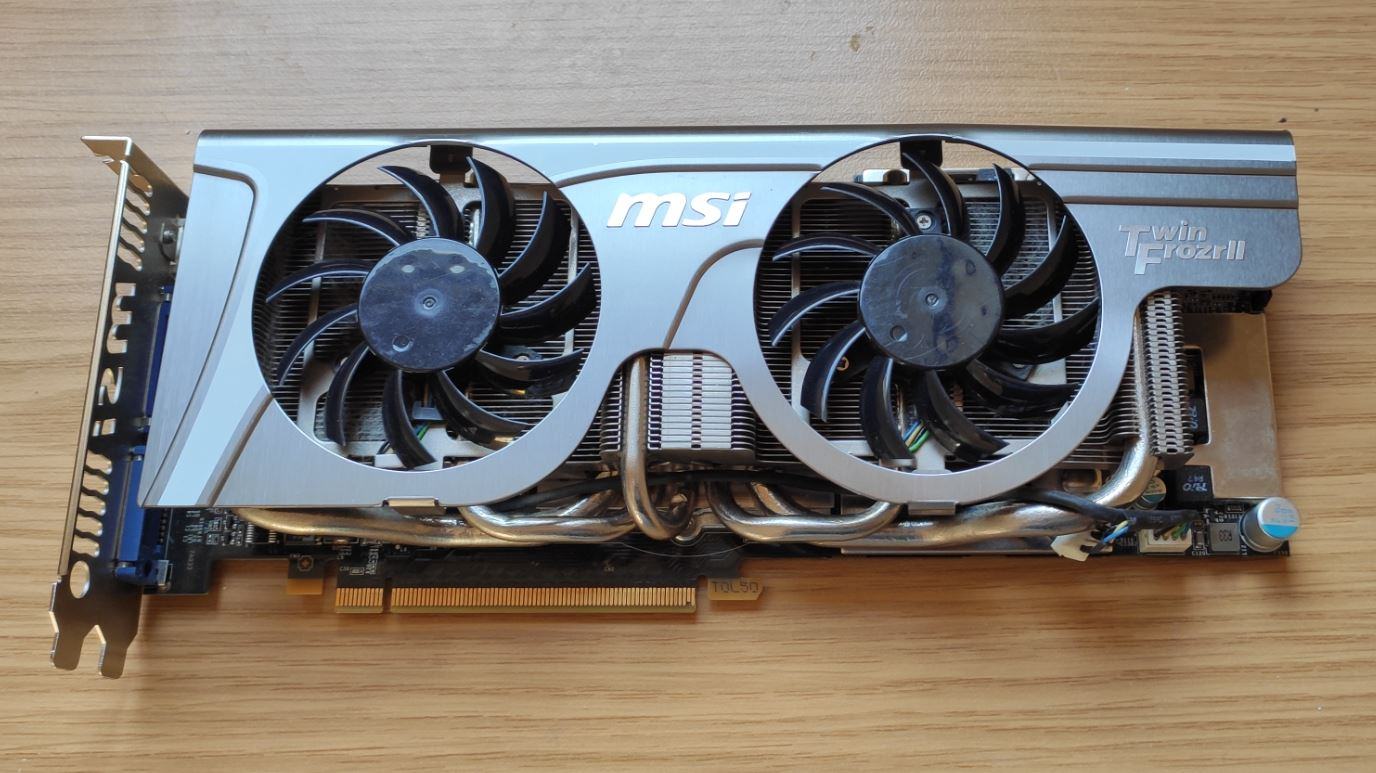 MSI GTX 275 Lighning.JPG