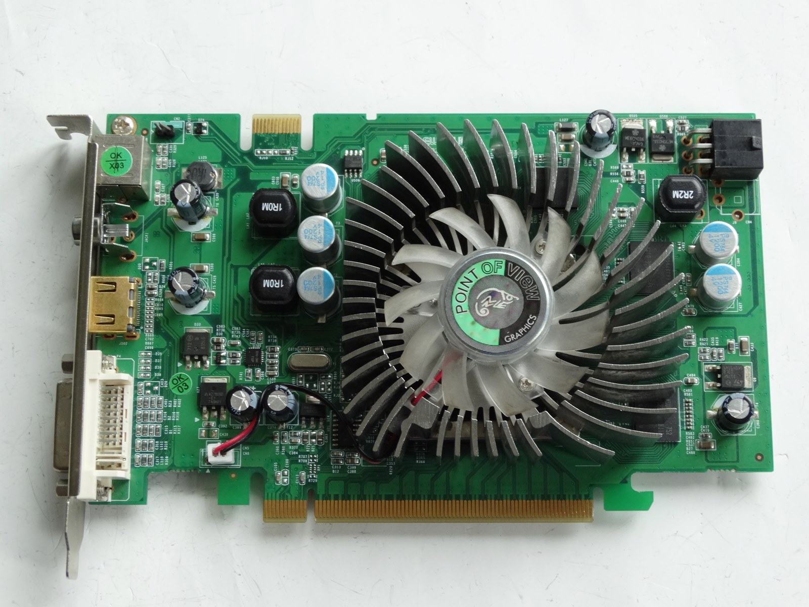 Point of View Geforce 8600 GTS 512 MB Karte 1 (1).JPG