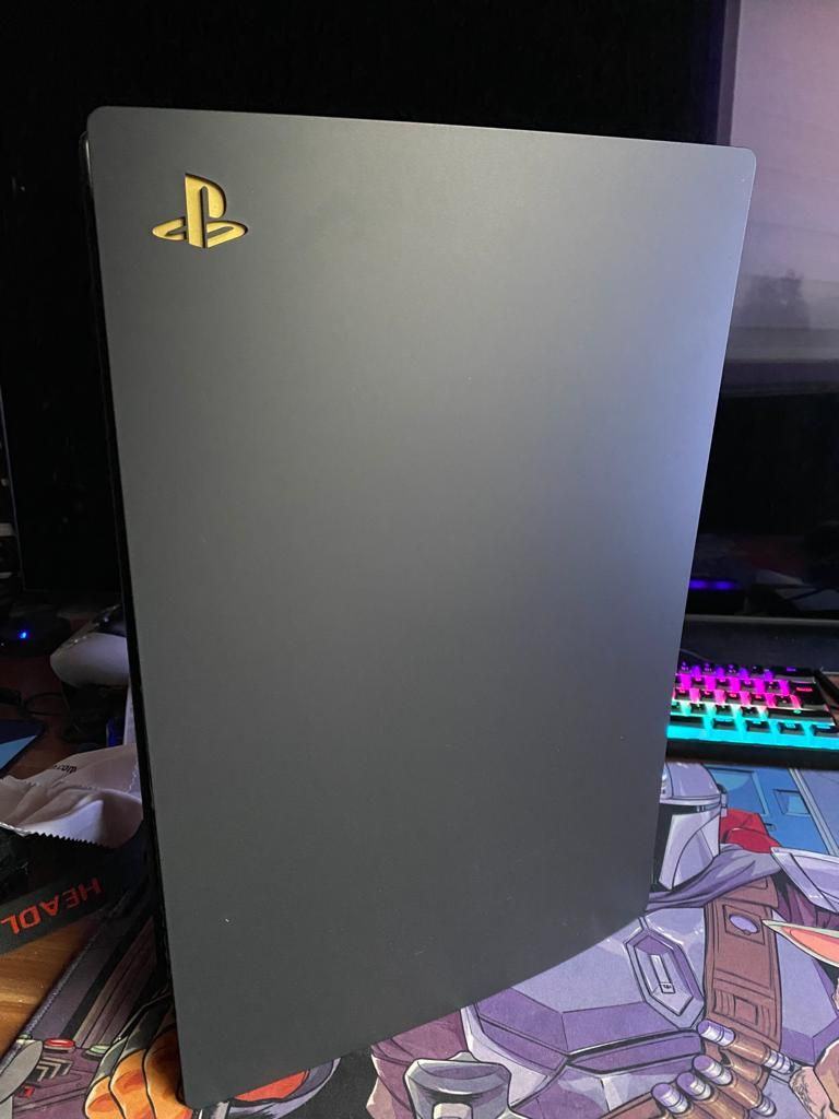 ps5 black.jpg