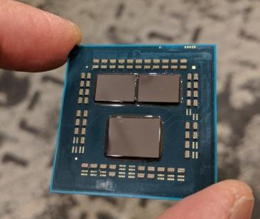 r5 3600 die shot.jpg