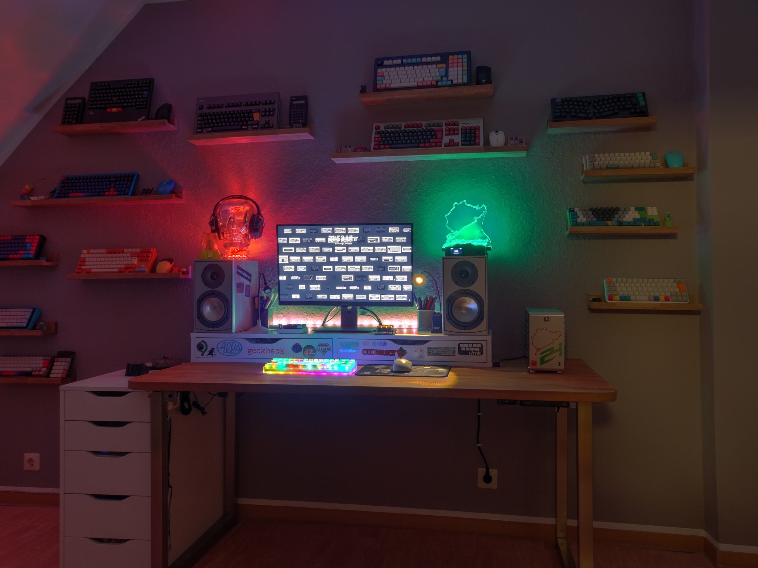 RGB-Nerdcave.jpg