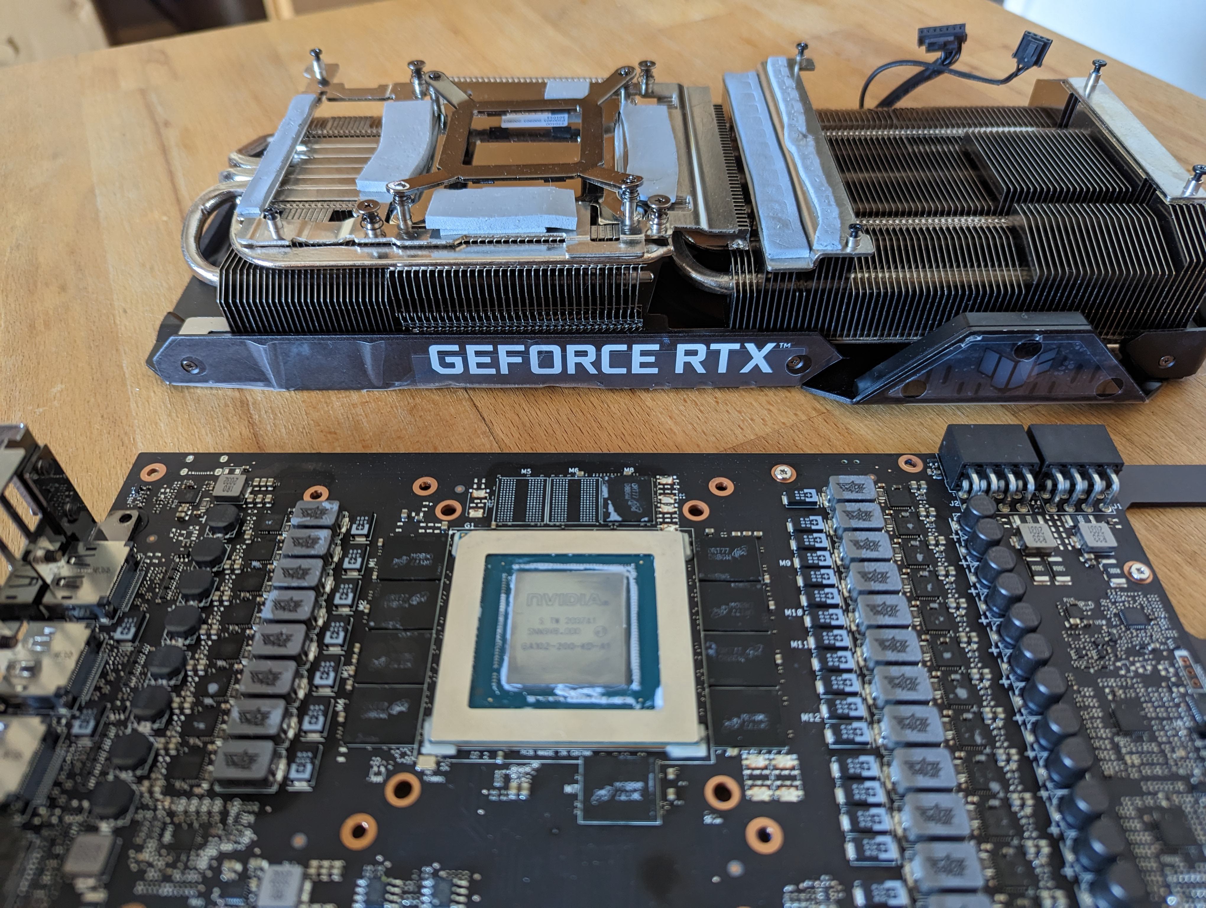 RTX 3080 TUF Gaming ohne Kühler.jpg