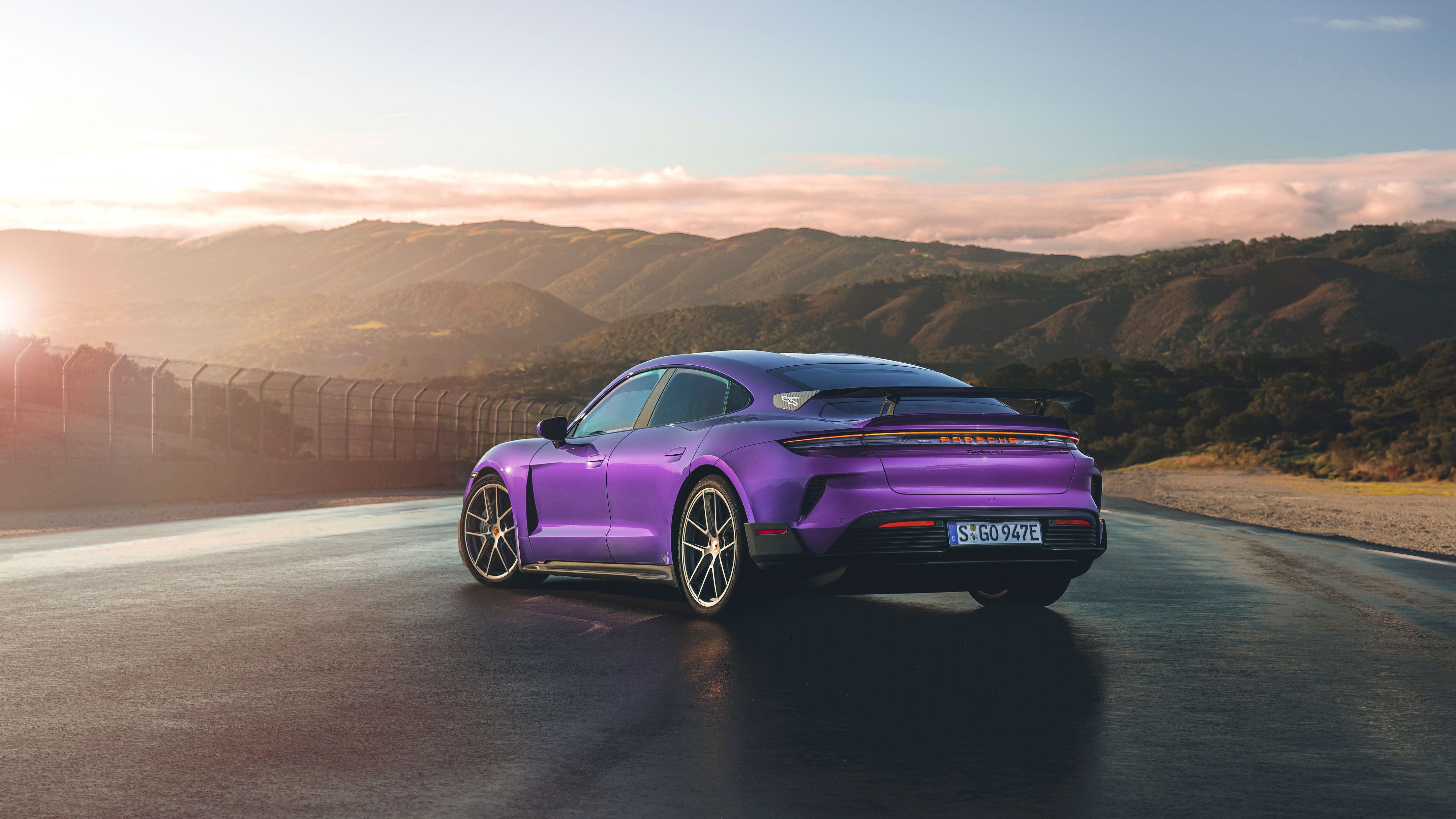 Sky_Purple_Metallic_Taycan_Turbo_GT_A1_04054_044.jpg