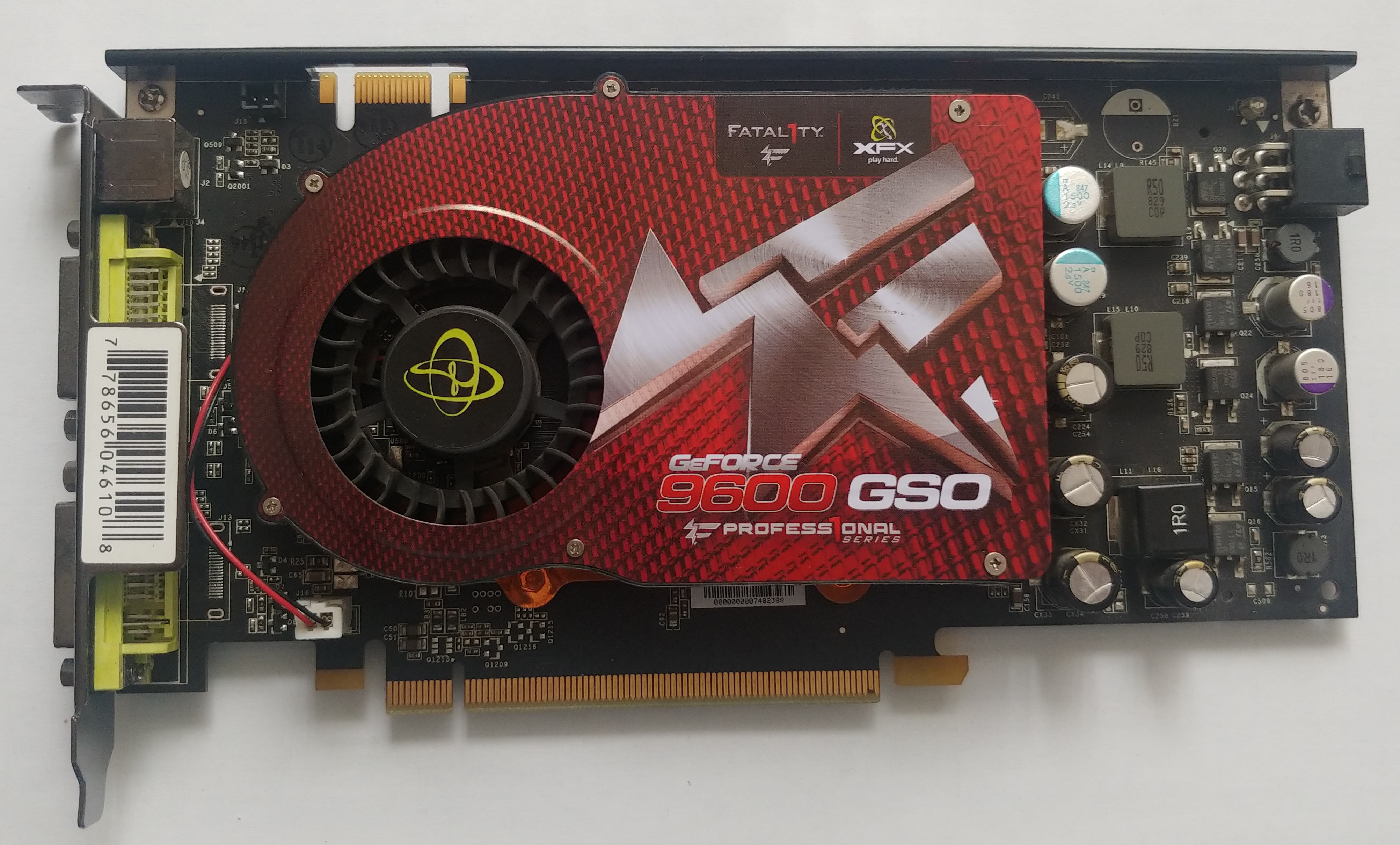 XFX_9600GSO-1.jpg