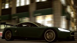 AstonMartin2.jpg