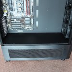 lian-li-pc-v3000-midplate.jpg