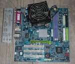 IBM 8S661FXMMTIU (von Gigabyte) mit Pentium 4 521.JPG