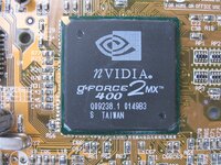 geforce2mx400_1.jpg