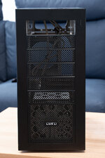 lian li_pc-16b_1.jpg