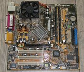 Asus A7N266-VM mit AMD Athlon XP 1600+ (1).JPG