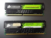 800px-Corsair_XMS_Pro_DC_Kit_2x512MB_DDR400.jpg