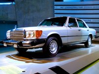 mercedes-museum-stuttgart (4).jpg