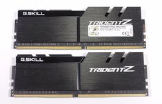 G.SKILL Trident Z F4-4200C19Q2-64GTZKK (Photo, Jisaku).jpg