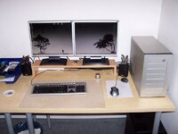 Desk-001.jpg