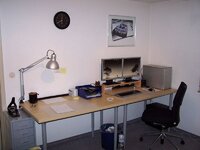 Desk-002.jpg