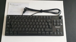 Roccat-Vulcan-TKL-Pro-Lieferumfang.jpg