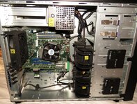 Lenovo ThinkServer TS460 [07].jpg