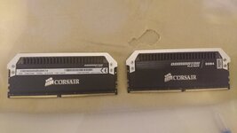 Corsair Dominator Platinum CMD16GX4M2B3200C14 Ver4.24 (S4E).JPG