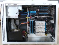 Lian Li PC-A05 (2).jpg