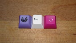 KAT Cyberspace vs. GMK Iceberg vs. KAT Space Dust (1).JPG