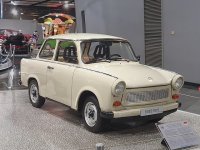 640px-1988_VEB_Sachenring_Trabant_P601S_Beige_(1_bearb_Sp).jpg