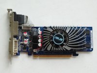 Asus GT 220 1024 MB Karte 1 (1).JPG