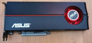 ASUS HD 5870 Eyefinity 6 Front.jpg