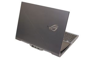 ASUS ROG Zephyrus Duo 15 GX550L im Test