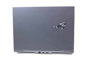 ASUS ROG Zephyrus Duo 15 GX550L im Test