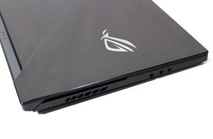 ASUS ROG Zephyrus Duo 15 GX550L im Test