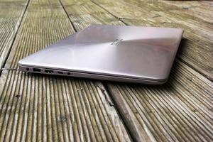 ASUS ZenBook UX3410U