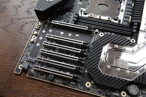 EVGA SR-3 Dark