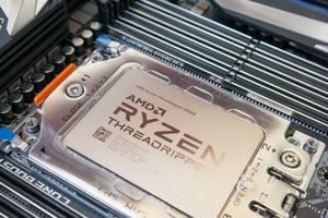 Unboxing des Ryzen Threadripper der 2. Generation